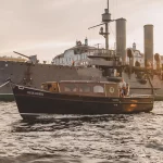 Почасовая аренда теплоходов в Санкт-Петербурге от компании “Питер на Воде”: наслаждайтесь водными приключениями!